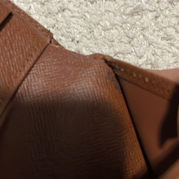Louis Vuitton - EUC - Picture 10 of 10